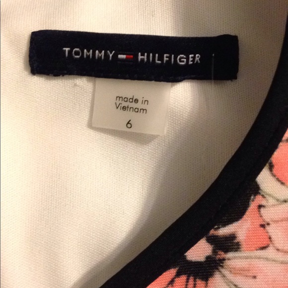 Tommy Hilfiger dress - floral print exotic 🌸💐 - Picture 4 of 5